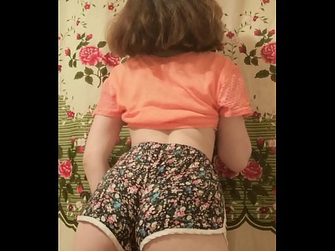 ❤️ Seksi mlada bejba se pred kamero sleče s kratkih hlač ❤️ Trdi porniči na sl.porn-milf300.ru ☑